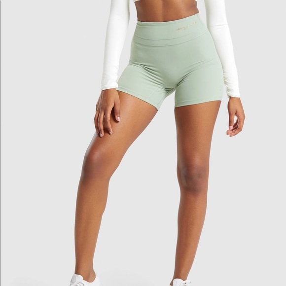 ❌SOLD❌ GYMSHARK x WHITNEY SIMMONS SHORTS - Picture 1 of 4